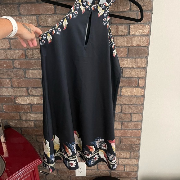 Cute Summer Dress - Picture 2 of 3